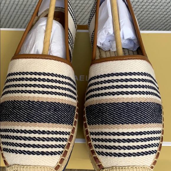 MICHAEL KORS MATHILDE ESPADRILLE CANVAS NAVY MULTI - Picture 9 of 16